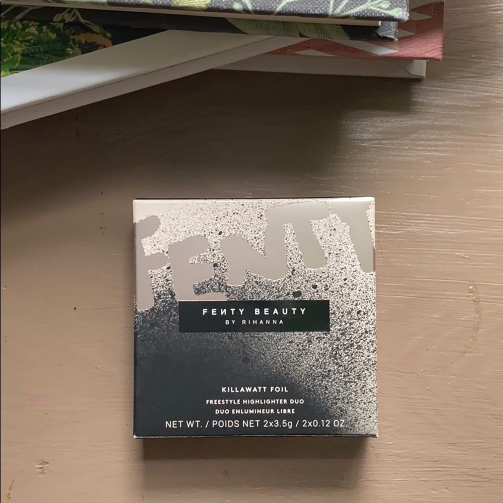 Fenty Beauty Killawatt Foil in 7DAYWKND + POOLSIDE